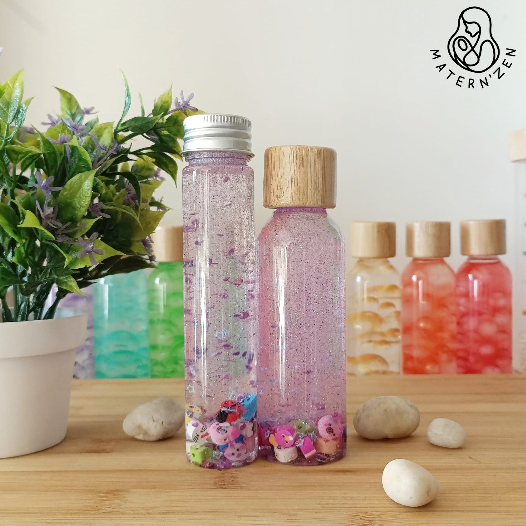 Acheter bouteille sensorielle liquide Montessori Animaux Kawaii. Le jouet ludique pour le retour au calme et l'observation des bébés et jeunes enfants. 